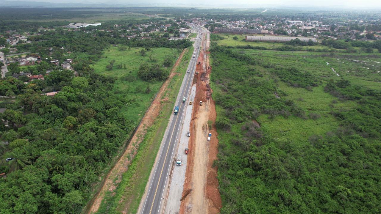 Desvio de tráfego na BR-493/RJ em Itaboraí começa nesta sexta-feira para obras de ampliação