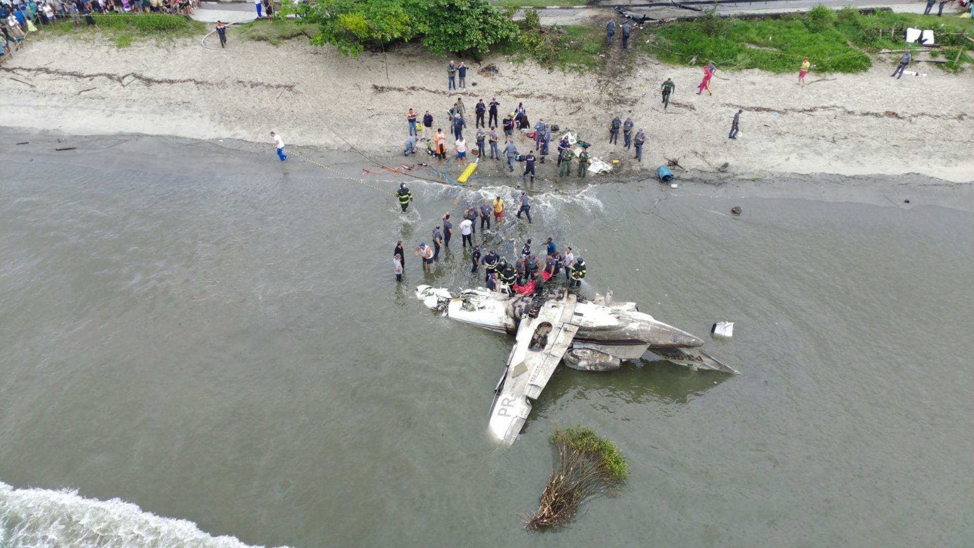 Acidente aéreo em Ubatuba: governador de SP presta solidariedade às vitimas