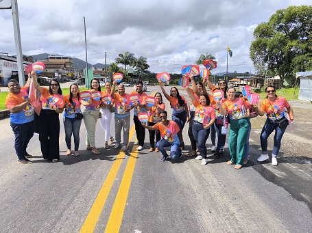 BUERAREMA: PANFLETAGEM NA BR-101 MARCA ENCERRAMENTO DA CAMPANHA “CARNAVAL DA PREVENÇÃO”